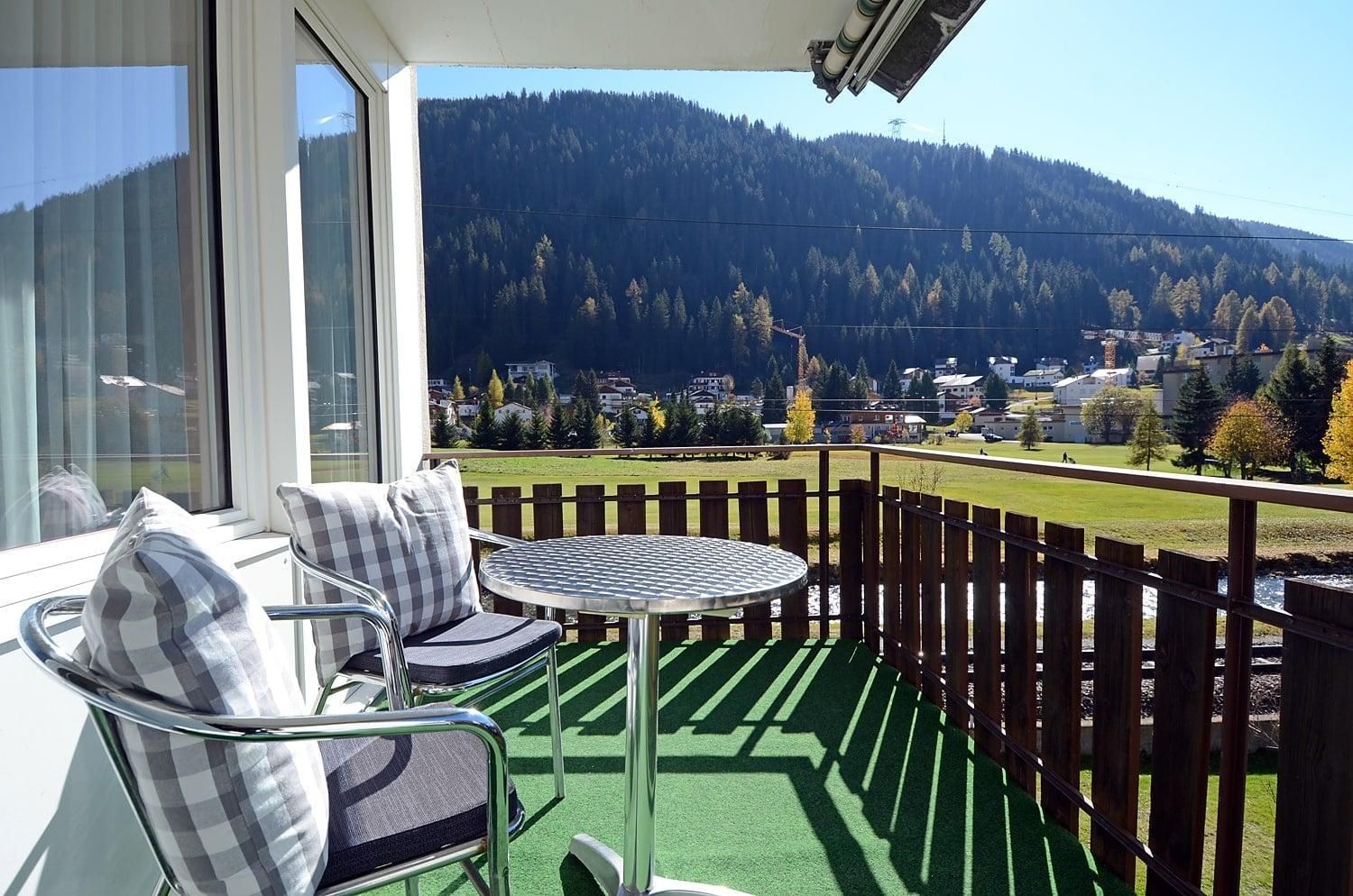 Ansicht Balkon - Ferienwohnung Studio 25 - Haus Green - Davos Platz