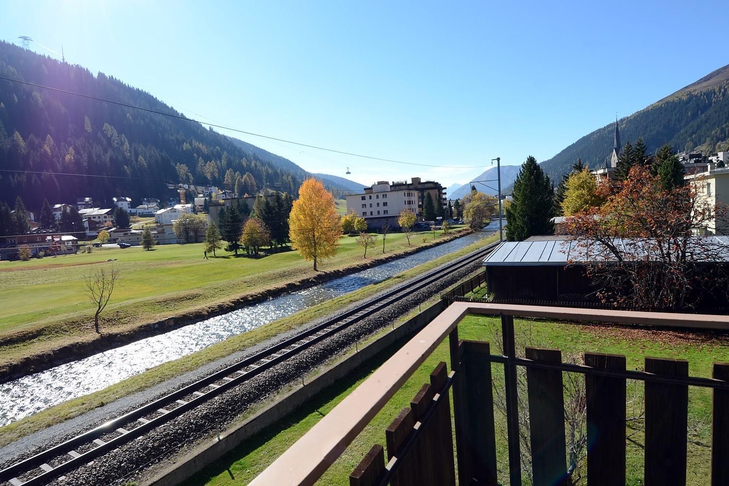 Aussicht von Balkon - Ferienwohnung Studio 25 - Haus Green - Davos Platz